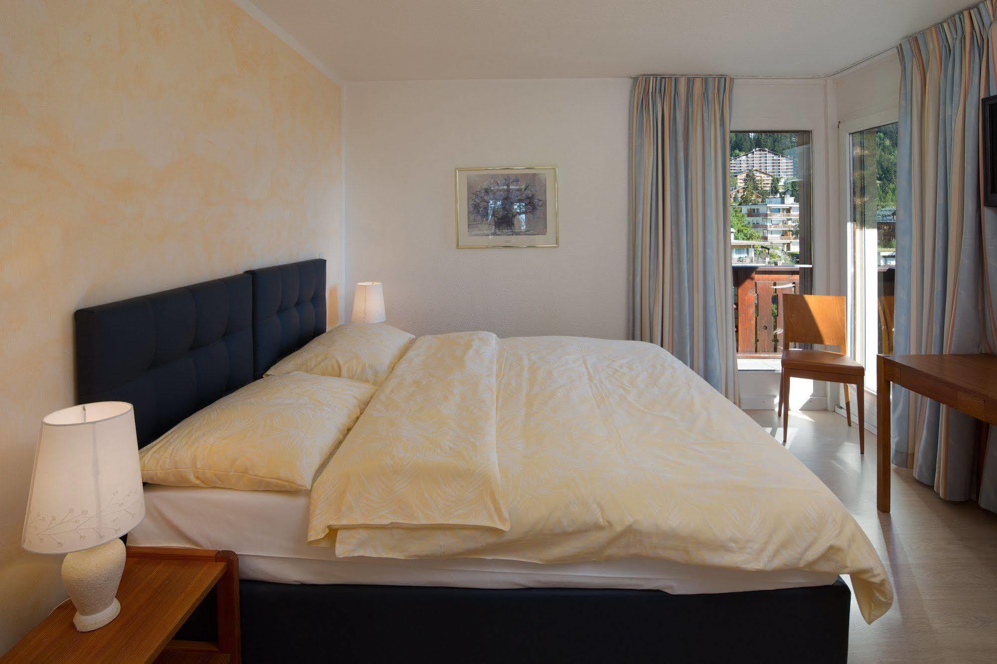 Aparthotel Helvetia Кранс Монтана Екстериор снимка